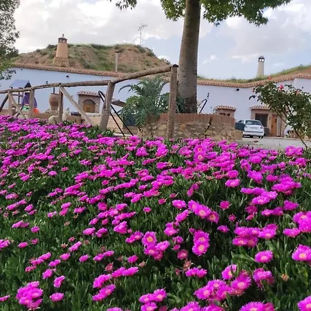 Cuevas Cortijo Gachas בית נופש *
